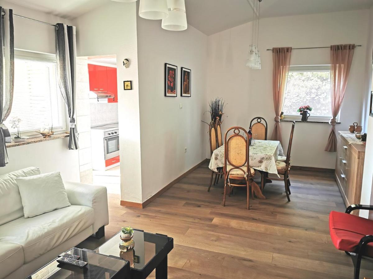 Vila Kuca Za Odmor Teja Trogir Exteriér fotografie