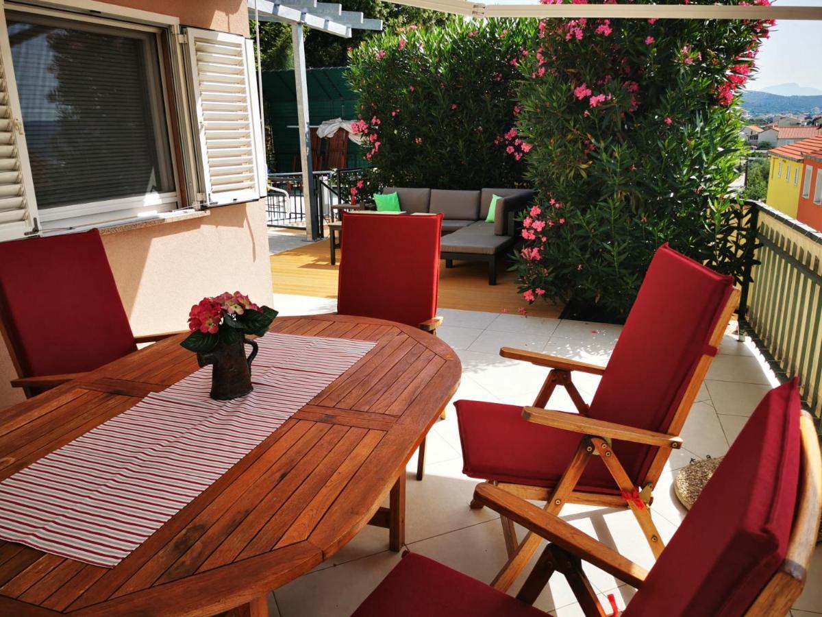 Vila Kuca Za Odmor Teja Trogir Exteriér fotografie
