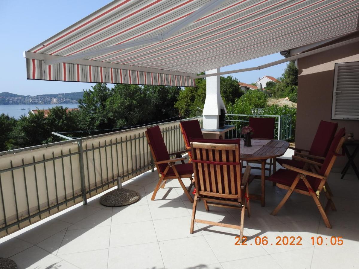 Vila Kuca Za Odmor Teja Trogir Exteriér fotografie